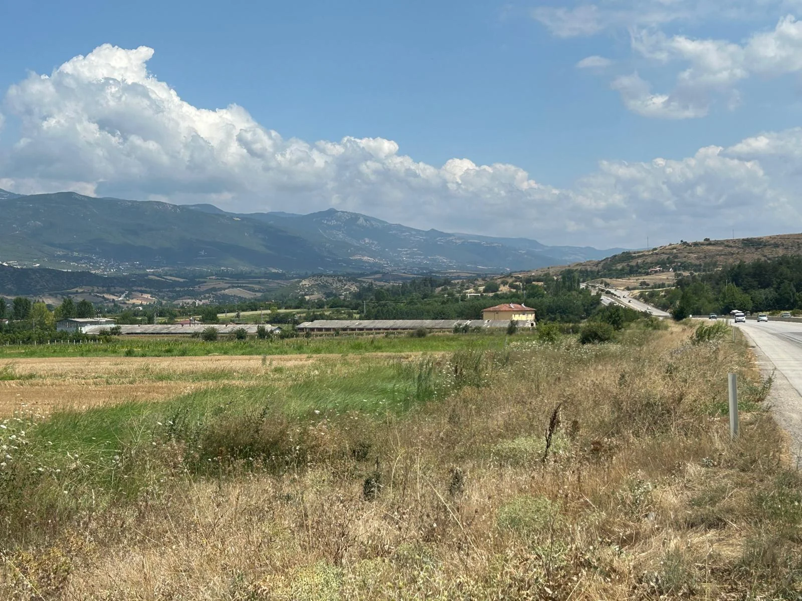 Erbaa tepe kışla D100 karayolu üzerinde 7317 m2 satılık tarla - Resim 13