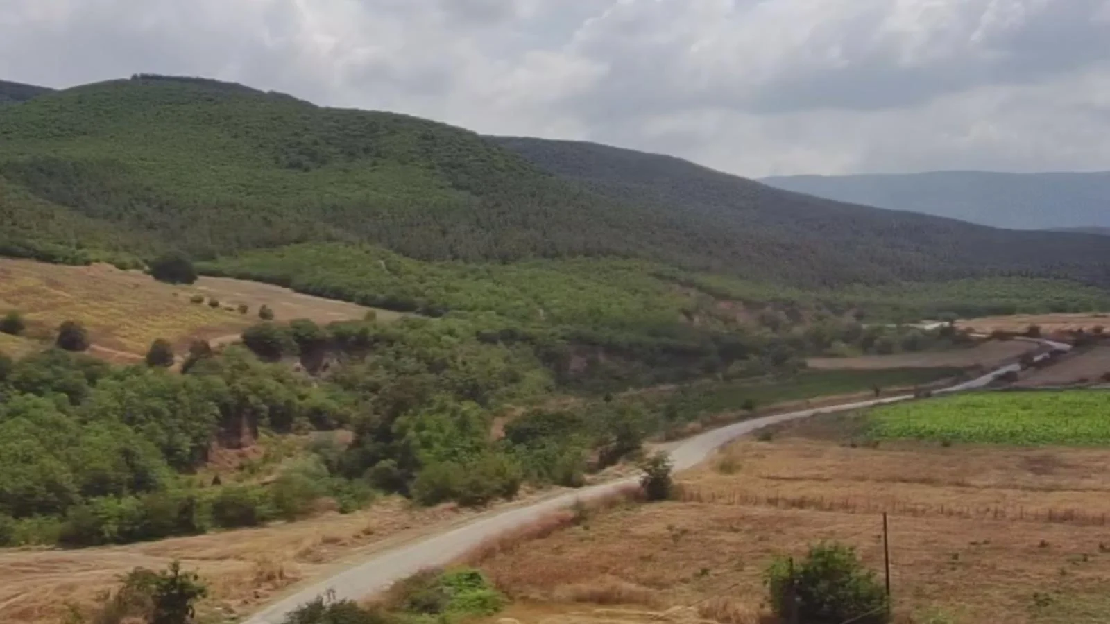 Erbaa yeni mahalle hacı bükü yolu üzerinde 11623m2 satılık  tarla - Resim 8
