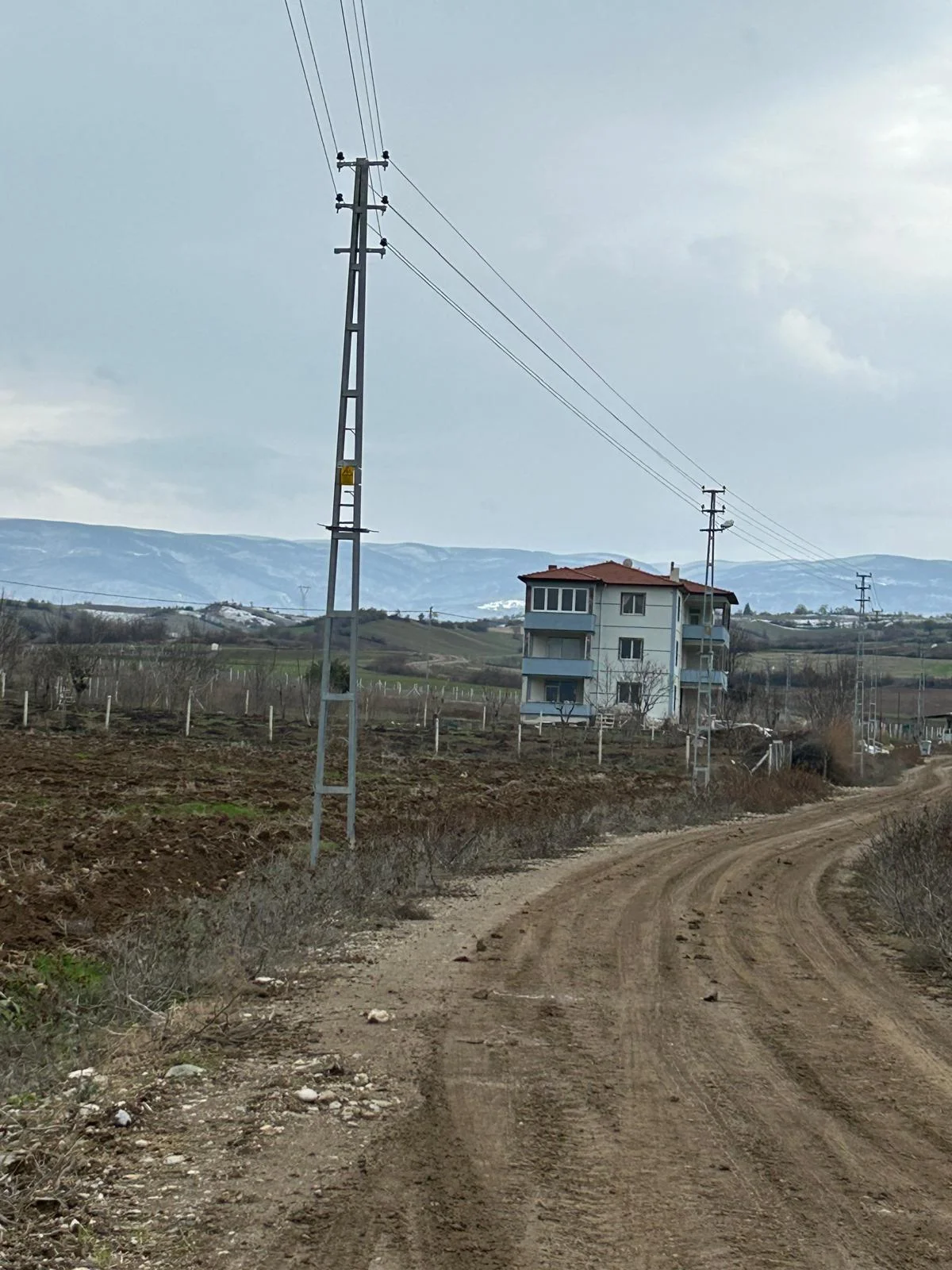 Tokat Erbaa Yeni Mahalle  kül farı Mevkiinde 6377 M2 Satılık tarla - Resim 13